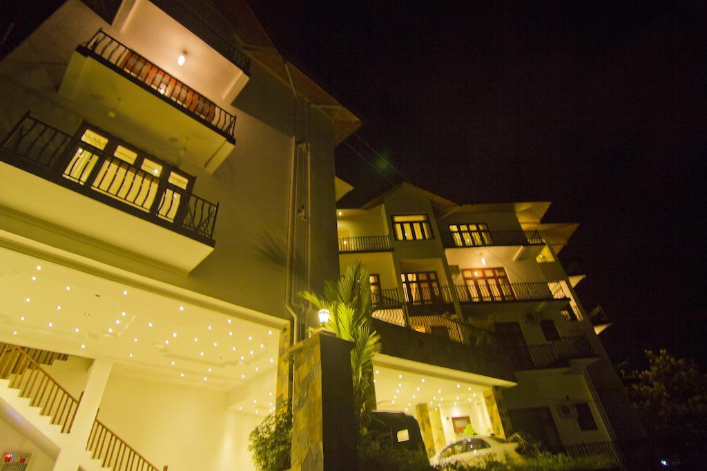 Serene Grand Villa Kandy Exterior foto